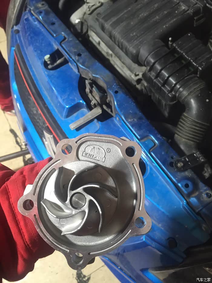 更换水泵皮带及防冻液