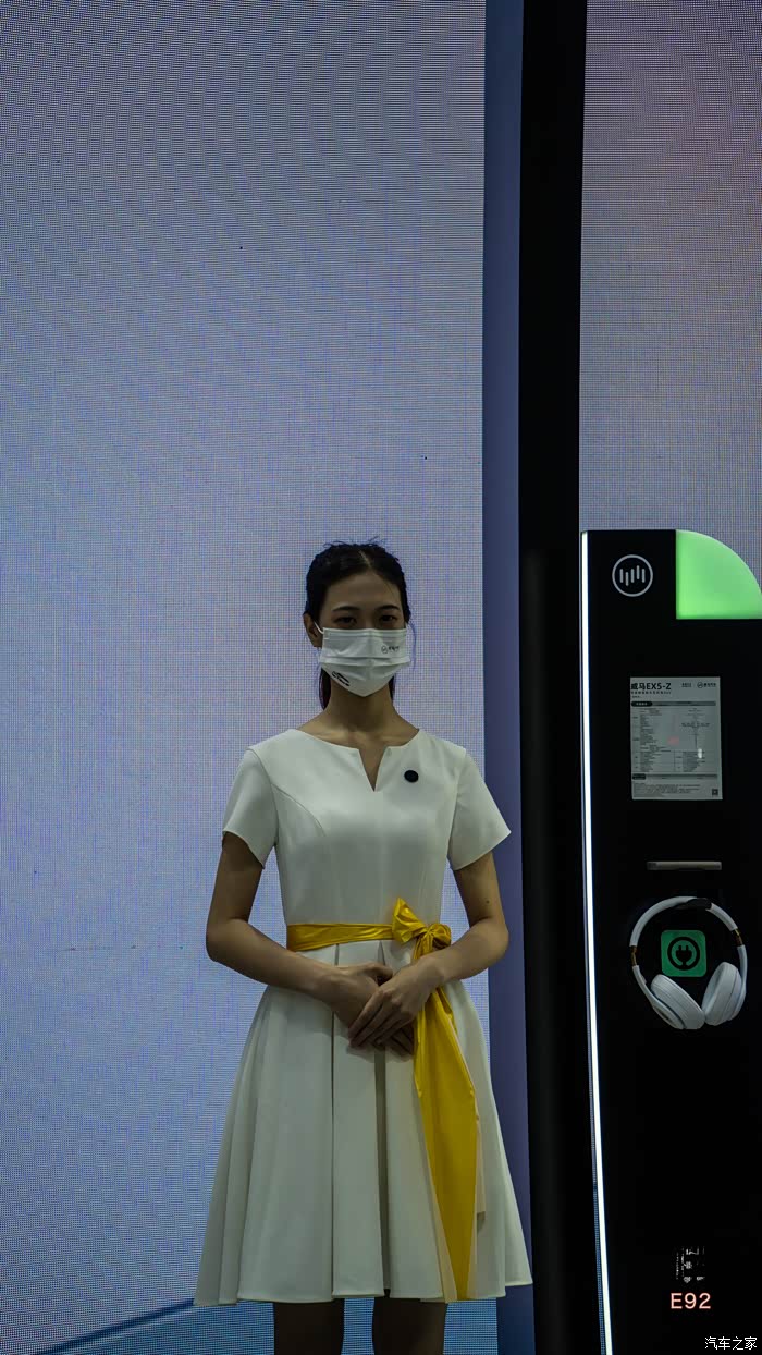 z广州车展礼仪颜值大比拼选出你最爱的礼仪小姐姐