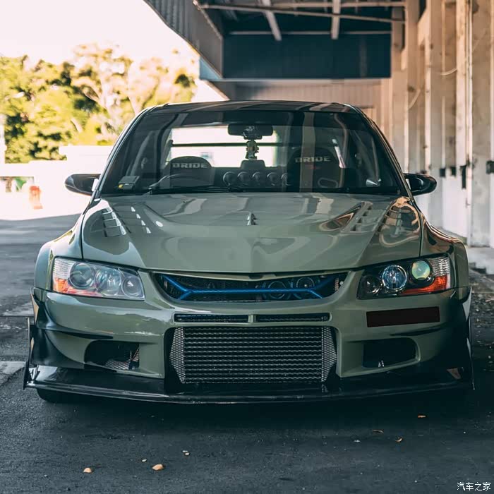 绿色的三菱evo94g63t改装帅气的街车锋芒毕露