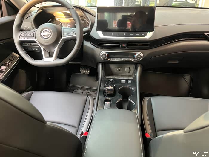 到店看轩逸epower的感受