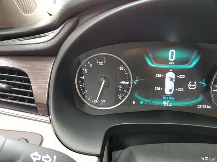 VENIR君越从风帆AGM换上统一GS EFB电池,