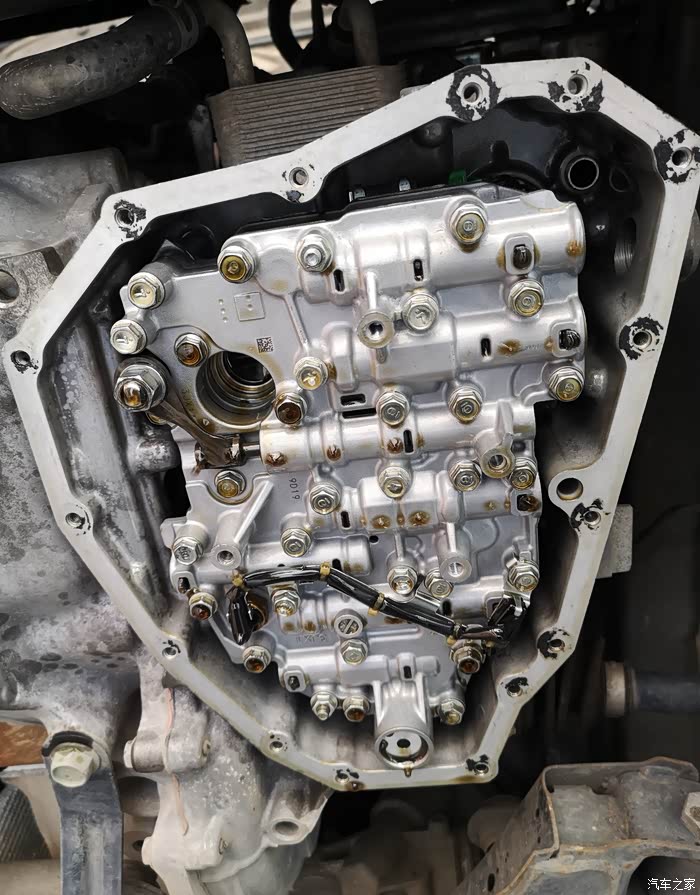 【高温补贴】给金胖子更换变速箱油