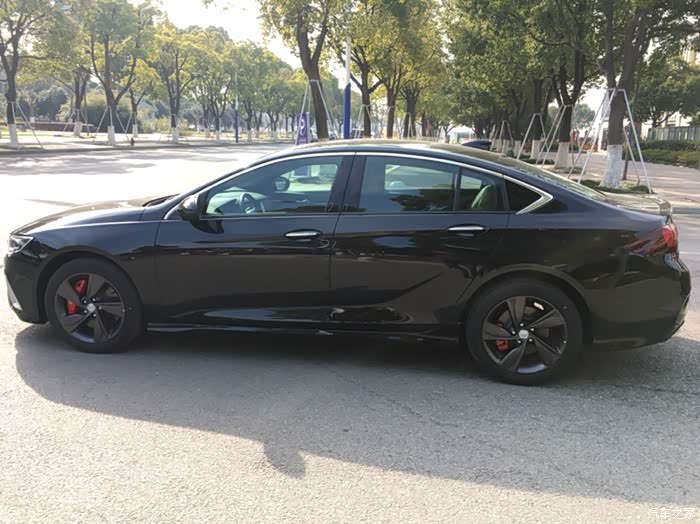 少数派报告——黑色君威gs尊贵提车简语