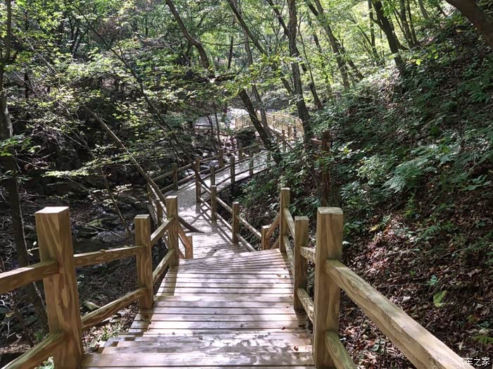 自驾绿石谷本溪汤沟国家森林公园一处得天独厚观赏地