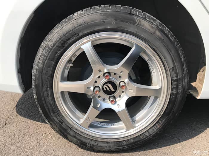 出跃岭15寸轮毂