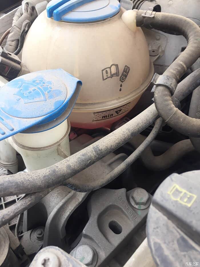 速腾车我的冷却液是不是该加了