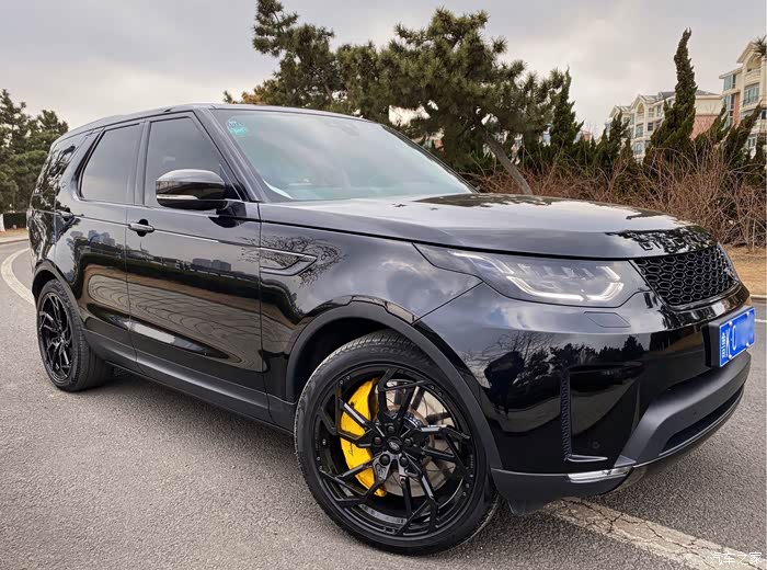 发现5改装22寸轮毂10活塞刹车卡钳