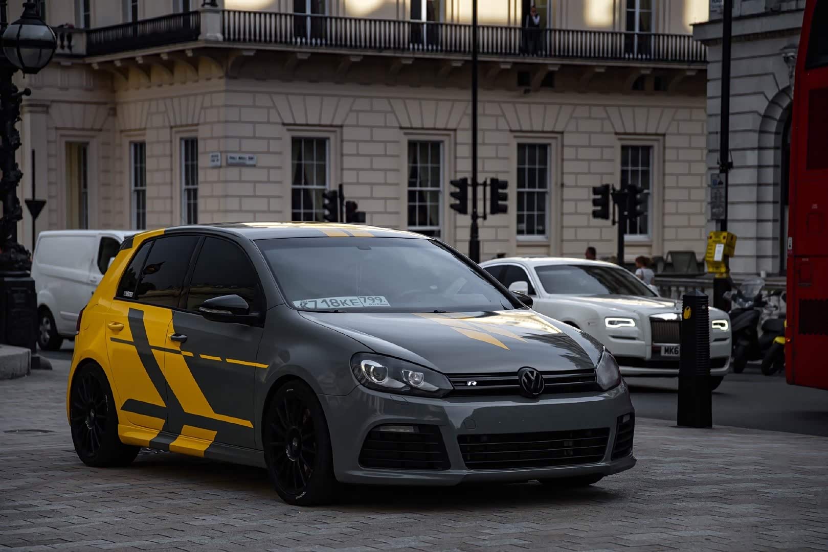 最个性的一台高尔夫涂装迷人至极