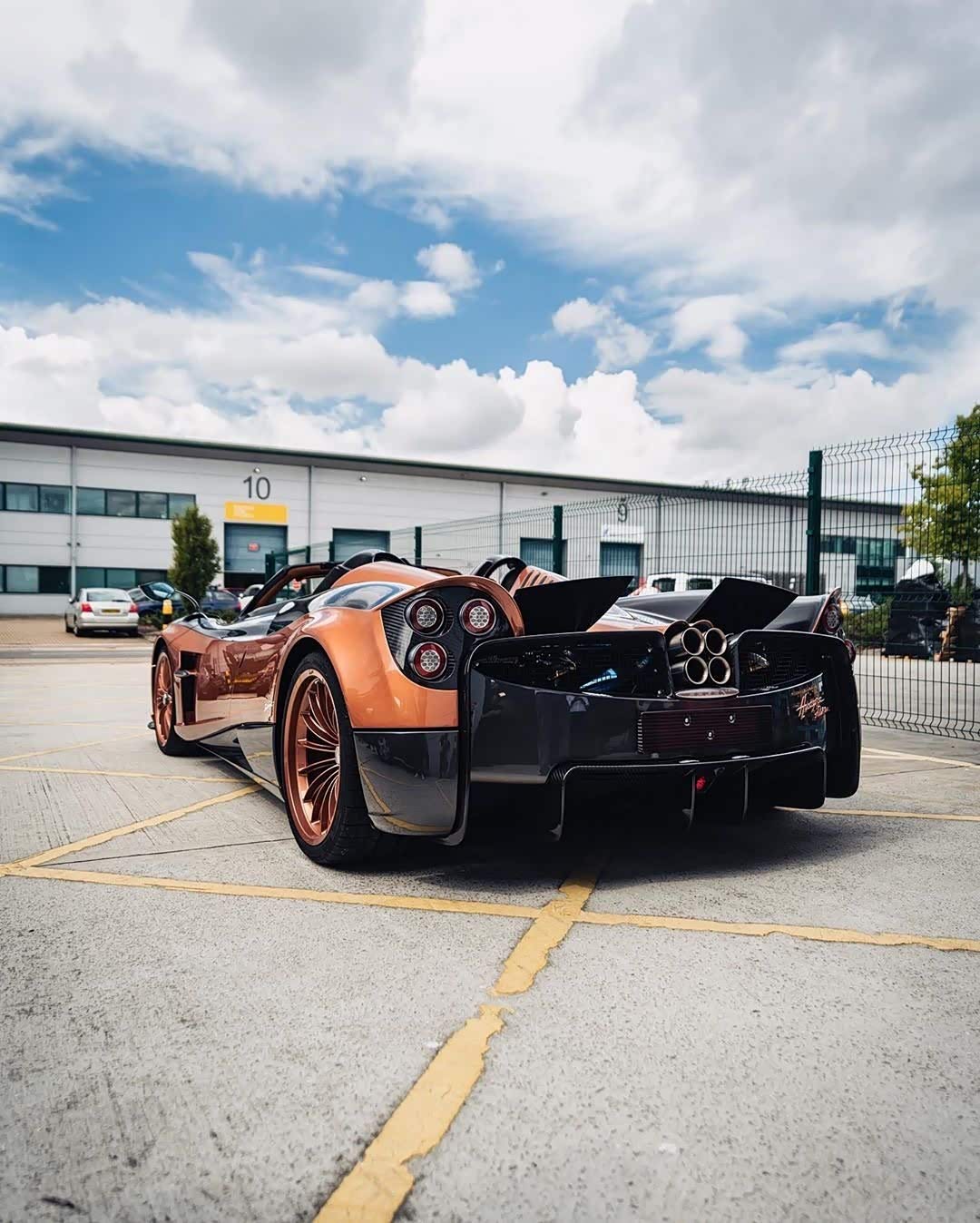 【图】pagani huayra roadster风之子,霸气十足_帕加尼论坛_汽车之家