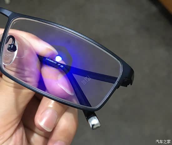 有谁用过蔡司驾驶型镜片吗?