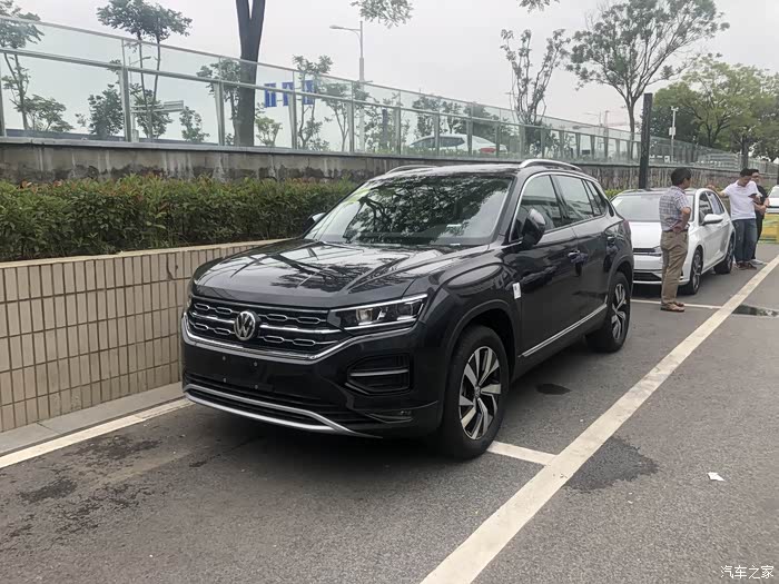 探岳330黑色豪华提车