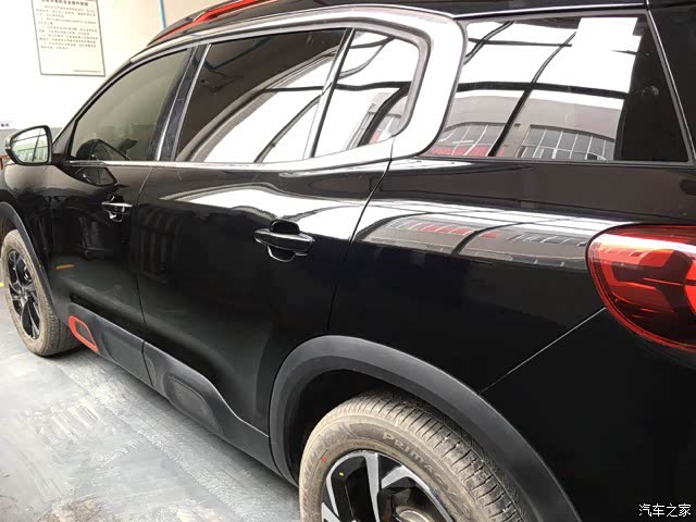 提雪铁龙黑色天逸十几天了 今天去了店里上牌(外加看车感受)_天逸 c5