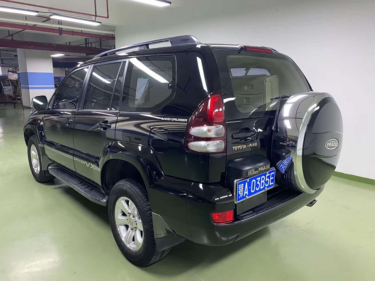 丰田普拉多 lc120 4.0vxn 顶配