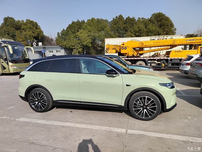 提车贴零跑c11新氧绿