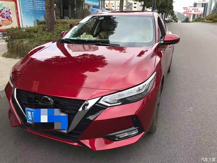 十四代轩逸耀眼的红