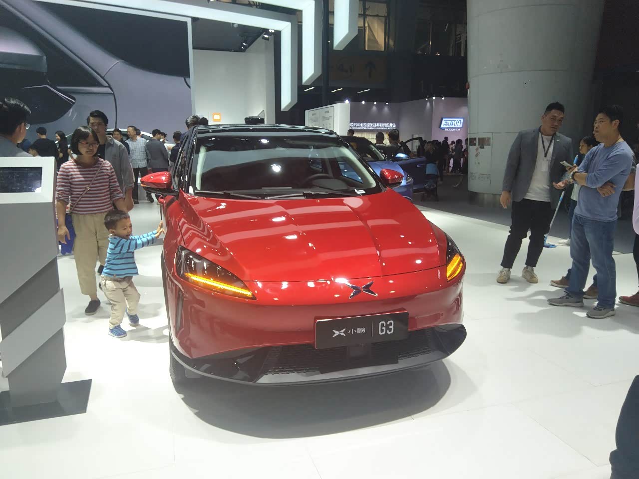 小鹏g3,666红色
