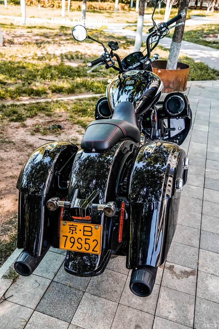 摩疆公路巡航mj9196万块钱的国产高仿哈雷
