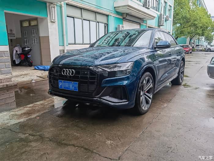 【图】出个人19年至尊限量版大满配q8,星际蓝带大bo后轮转向_奥迪q8