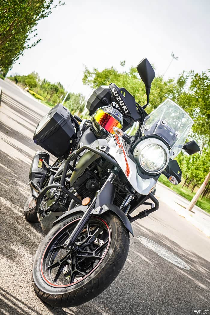 190机车男】新人骑手为什么要选"老头乐" -我与我的铃木dl250_摩托车