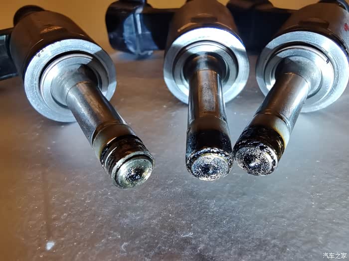 2017款汉兰达20t发动机7万公里更换高压喷油嘴