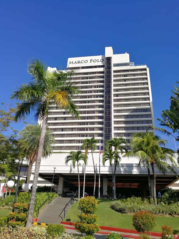 marcopolo大酒店,条件一般国内4星标准吧,早餐还错,相比菲律宾饮食