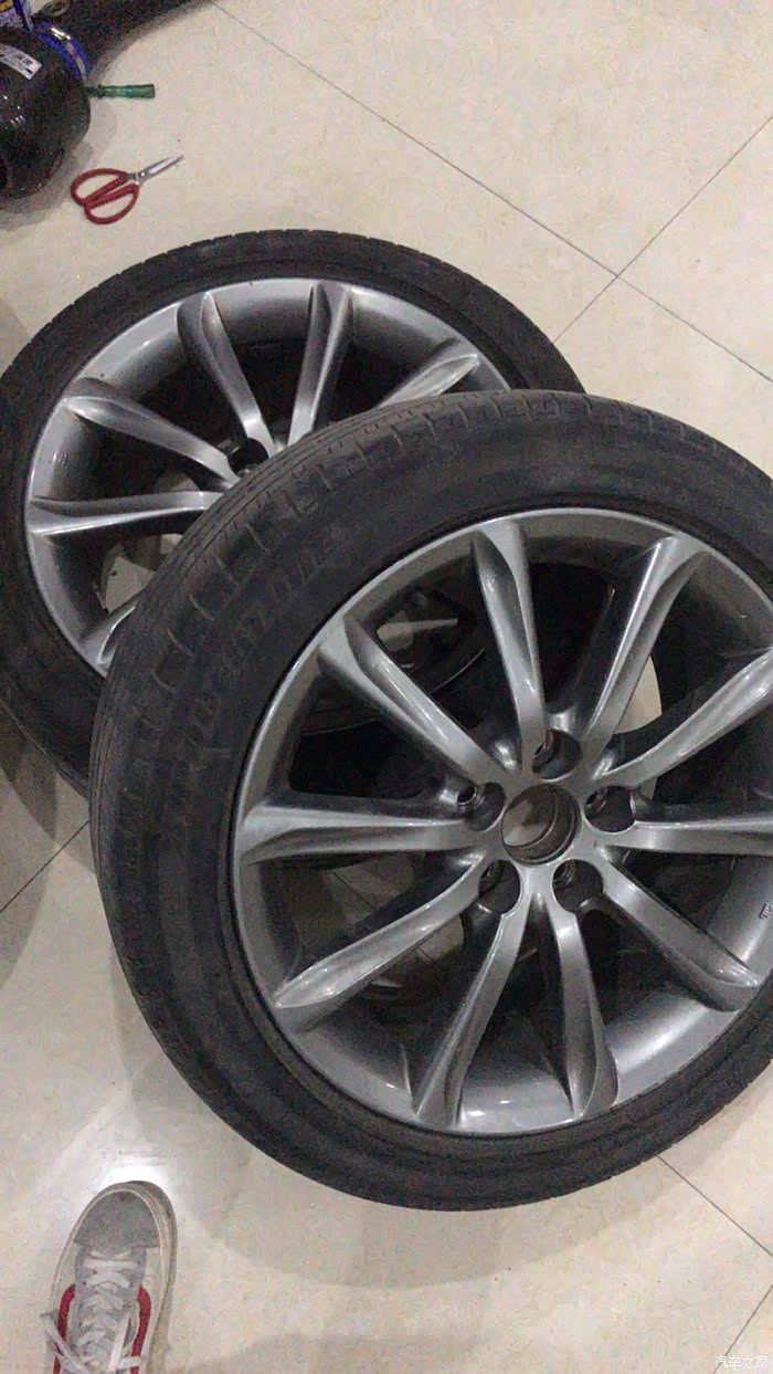 锐志原厂18轮毂