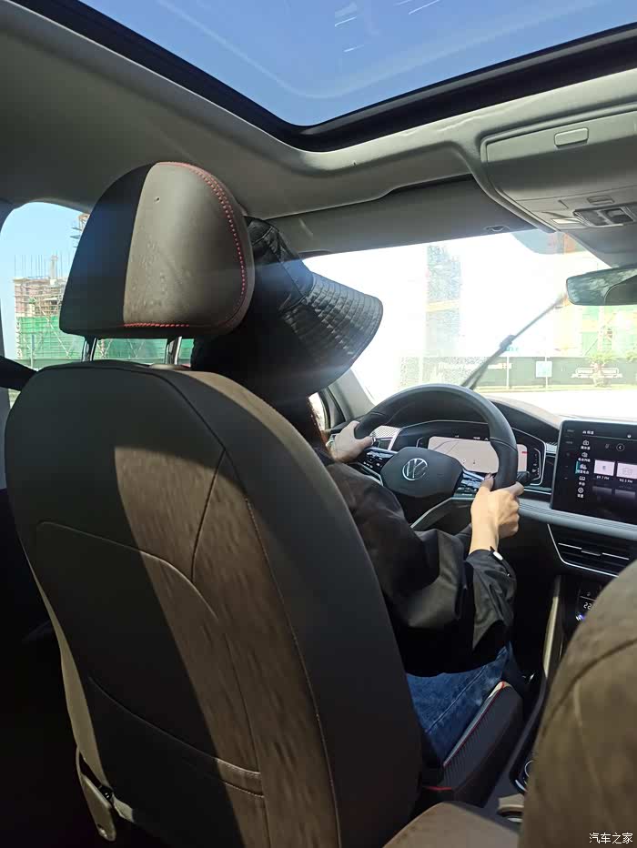 自驾杭州西湖打卡传说中的雷峰塔