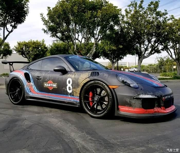 保时捷911gt3 rs马提尼风格外观改装,够帅气.