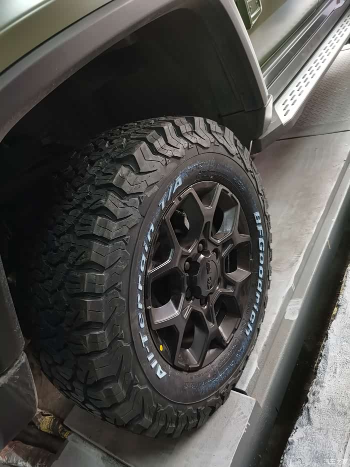 bj40固铂换百路驰后确实帅炸