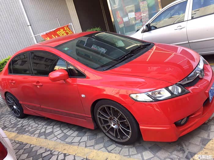 瑕不掩瑜捡漏八代思域拉力红