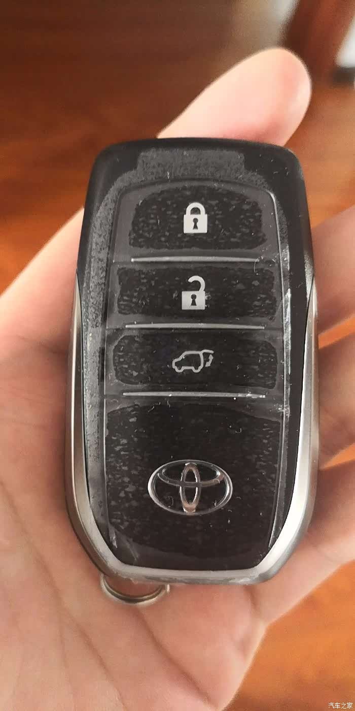 18款顶配至尊白色汉兰达提车记99张高清大图过足眼瘾申请