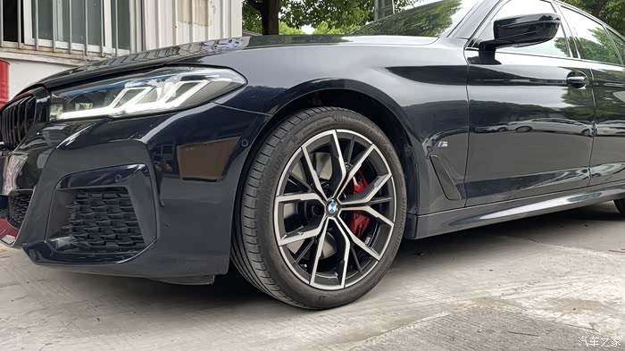 【图】540i 轮毂黑化_宝马5系论坛_汽车之家论坛