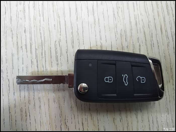 最后个捷达vs5的车钥匙图,这最低配的 vs5的两把钥匙都这样的,都有