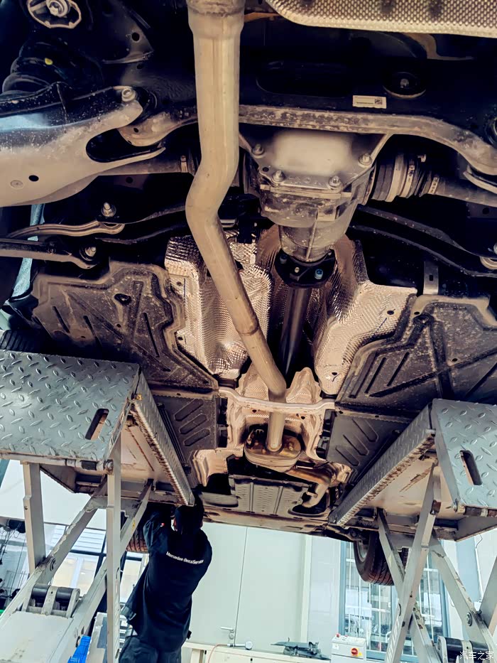 关于奔驰glc前悬挂召回的全程体验