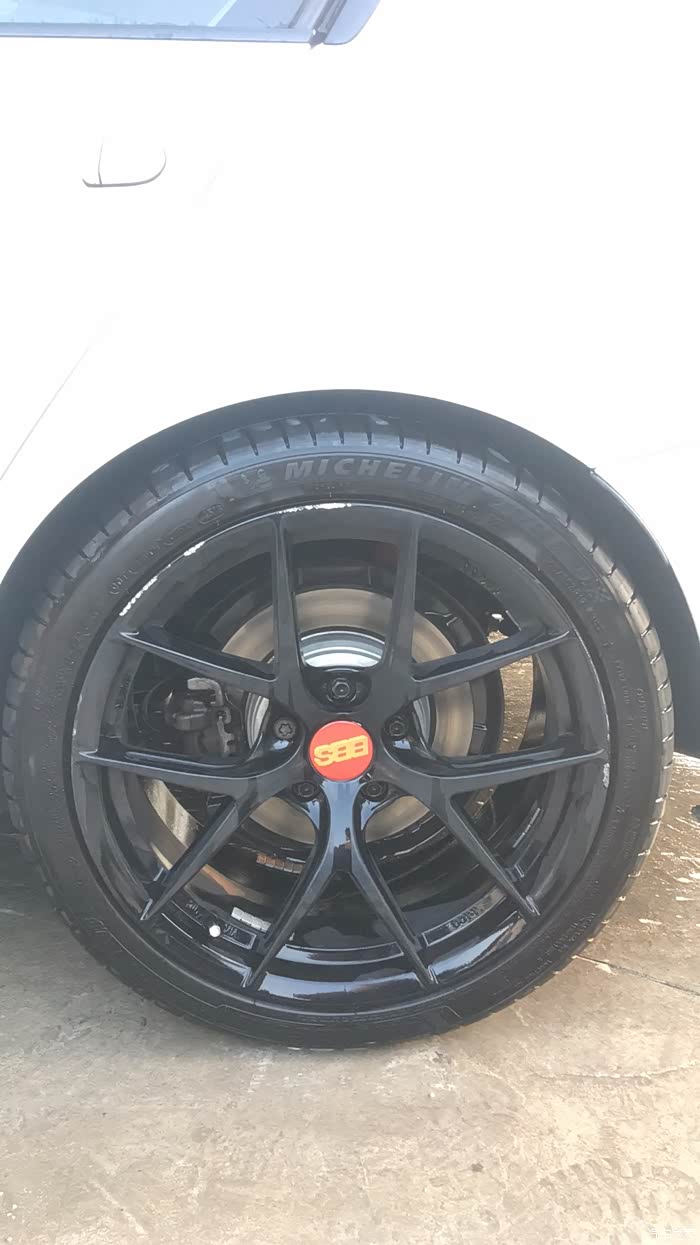 宏鑫锻造19寸bbs-rid高亮黑一套出售