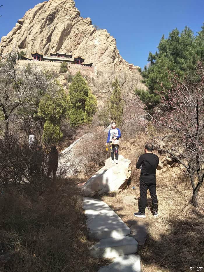 四月十五日同学聚会大同市采凉山一日游