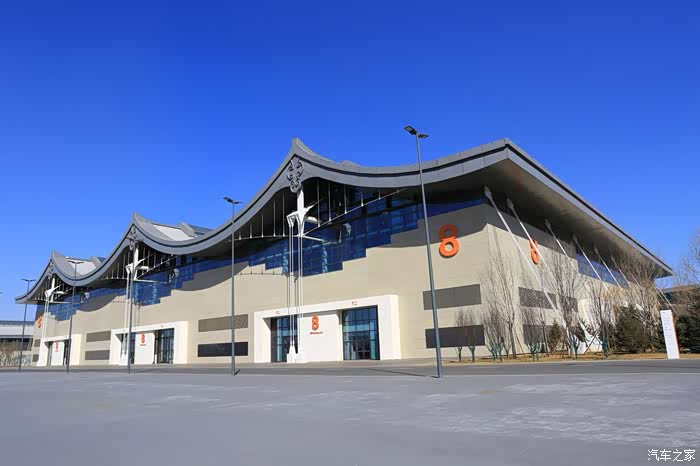 驾驶长安cs75plus参观石家庄国际会展中心