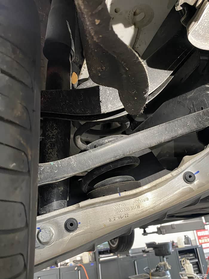 惊没出首保的奥迪a4l就断了悬挂多图慎入