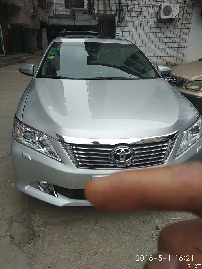 今天入了二手凯美瑞12款7代25豪华版