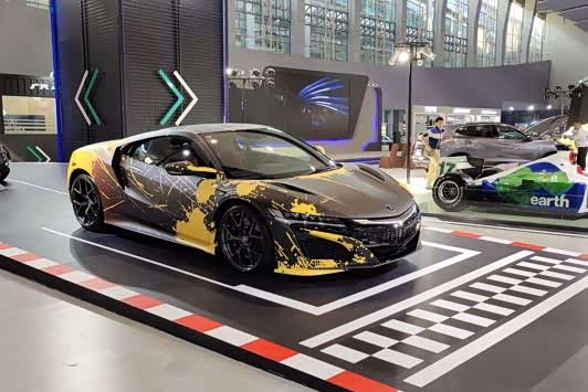 广州车展还有个"僻静"的改装车展,讴歌nsx涂装静静地躺在那