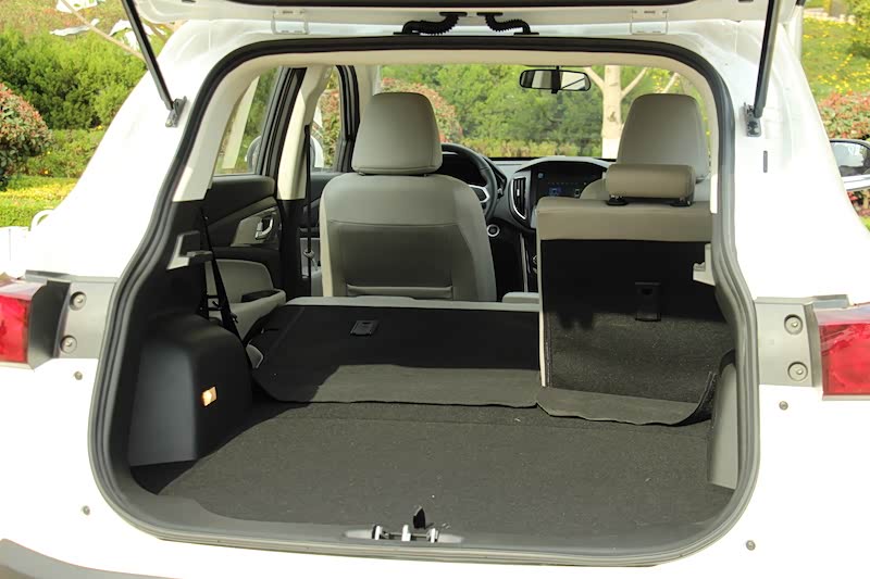 北汽幻速s5空间看上去还不错