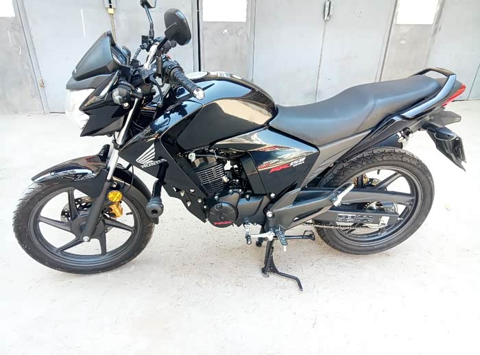 本田幻影150闲置的浪费