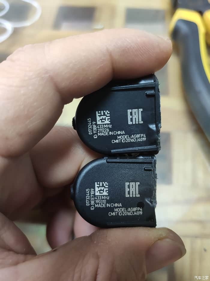 【图】博越pro,胎压传感器换纽扣电池_博越论坛_汽车之家论坛