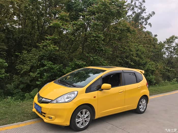 转让一台08年手动挡 ge8二代飞度1.