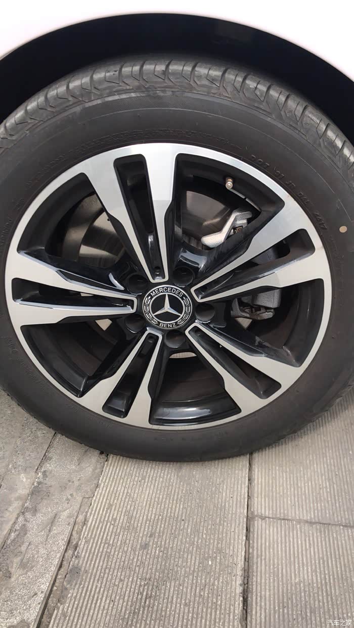有收c200 17寸原厂轮毂的吗