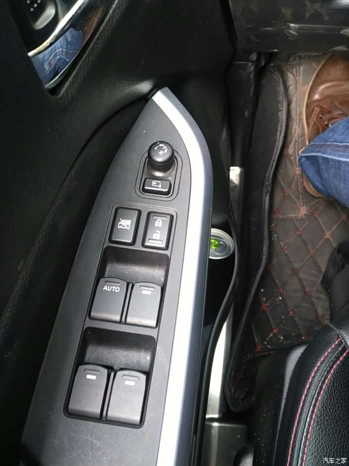 【图】主驾门上开关键的灯怎么不亮了?_维特拉论坛_汽车之家论坛