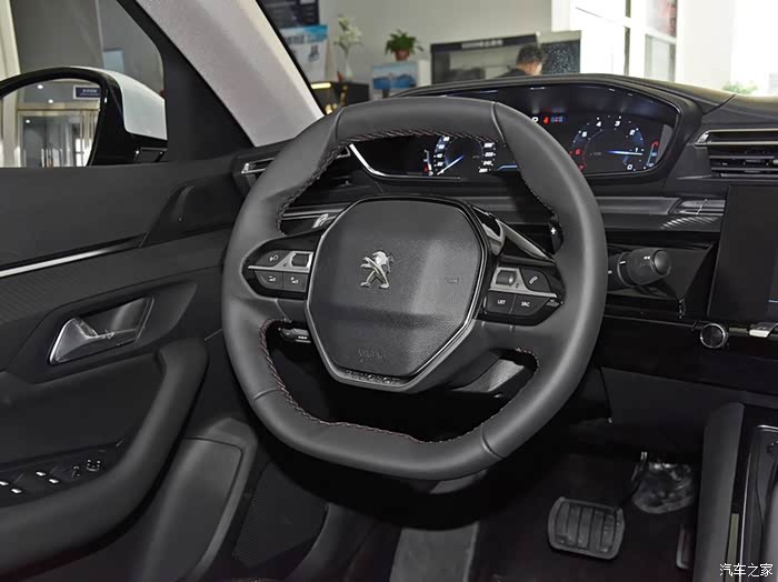 双幅式运动方向盘