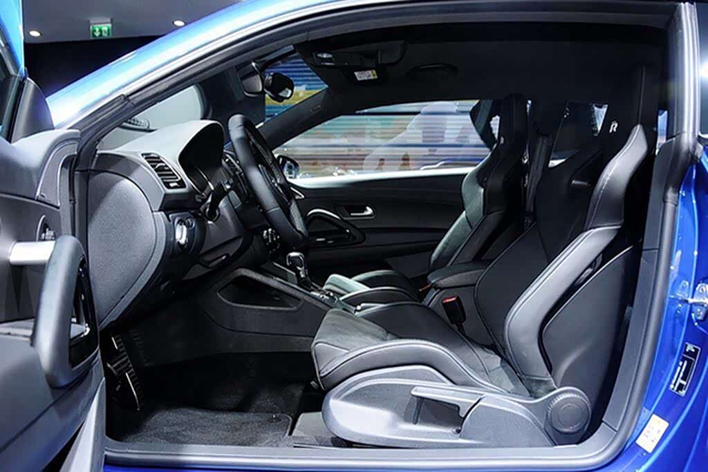 大众尚酷r版座椅运动风格总体不错