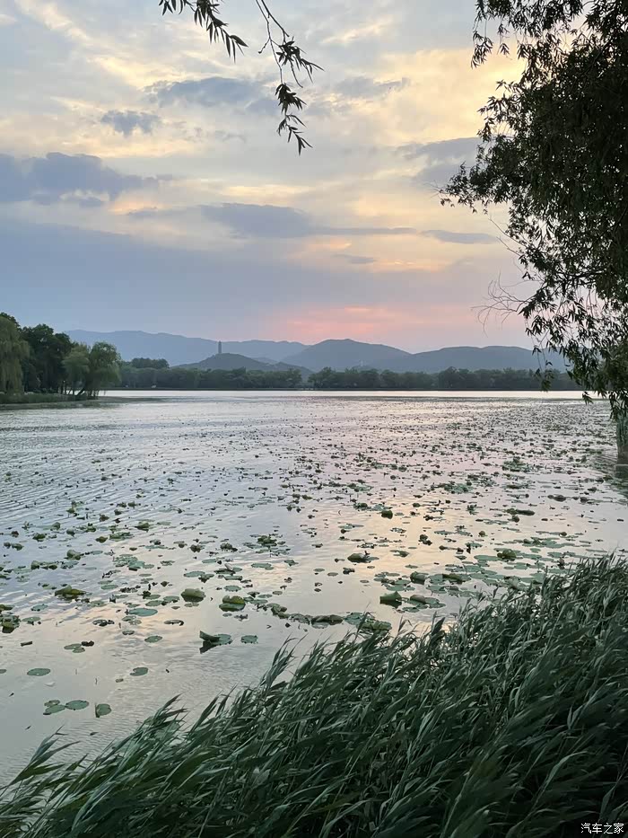 凉风阵阵中颐和园西堤走一圈