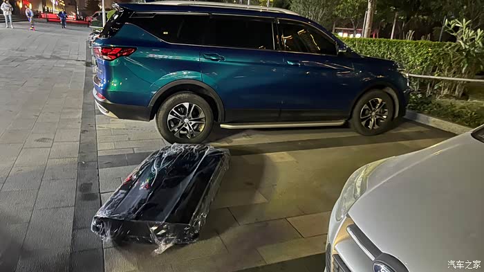【图】长安欧尚科赛cos1°安装车顶行李箱案例!